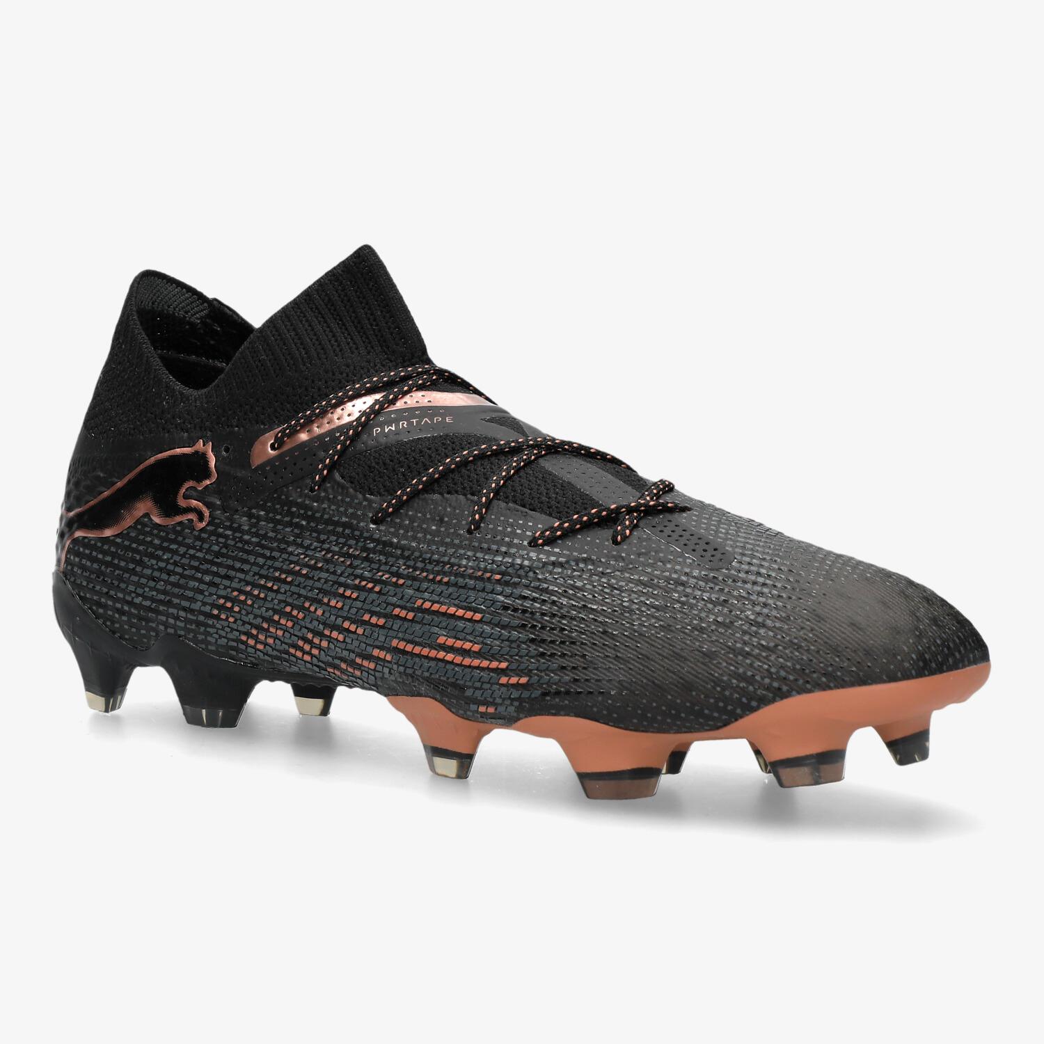 Botas de futbol puma negras online